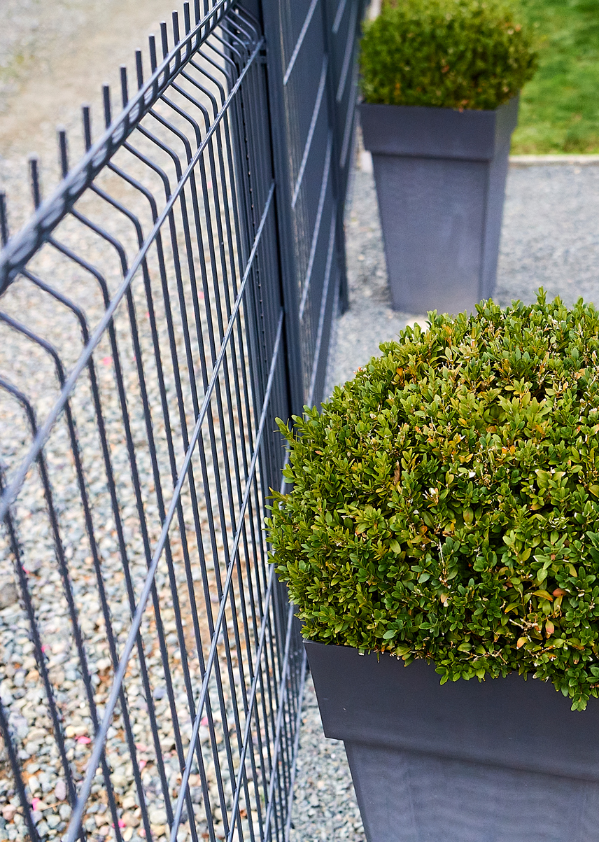 Au Cœur des Jardins : grillage métallique