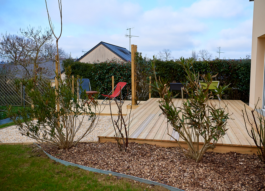 Au Cœur des Jardins : terrasse bois